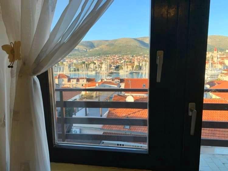 Fresh Apartments Dar Orlic Trogir Kültér fotó
